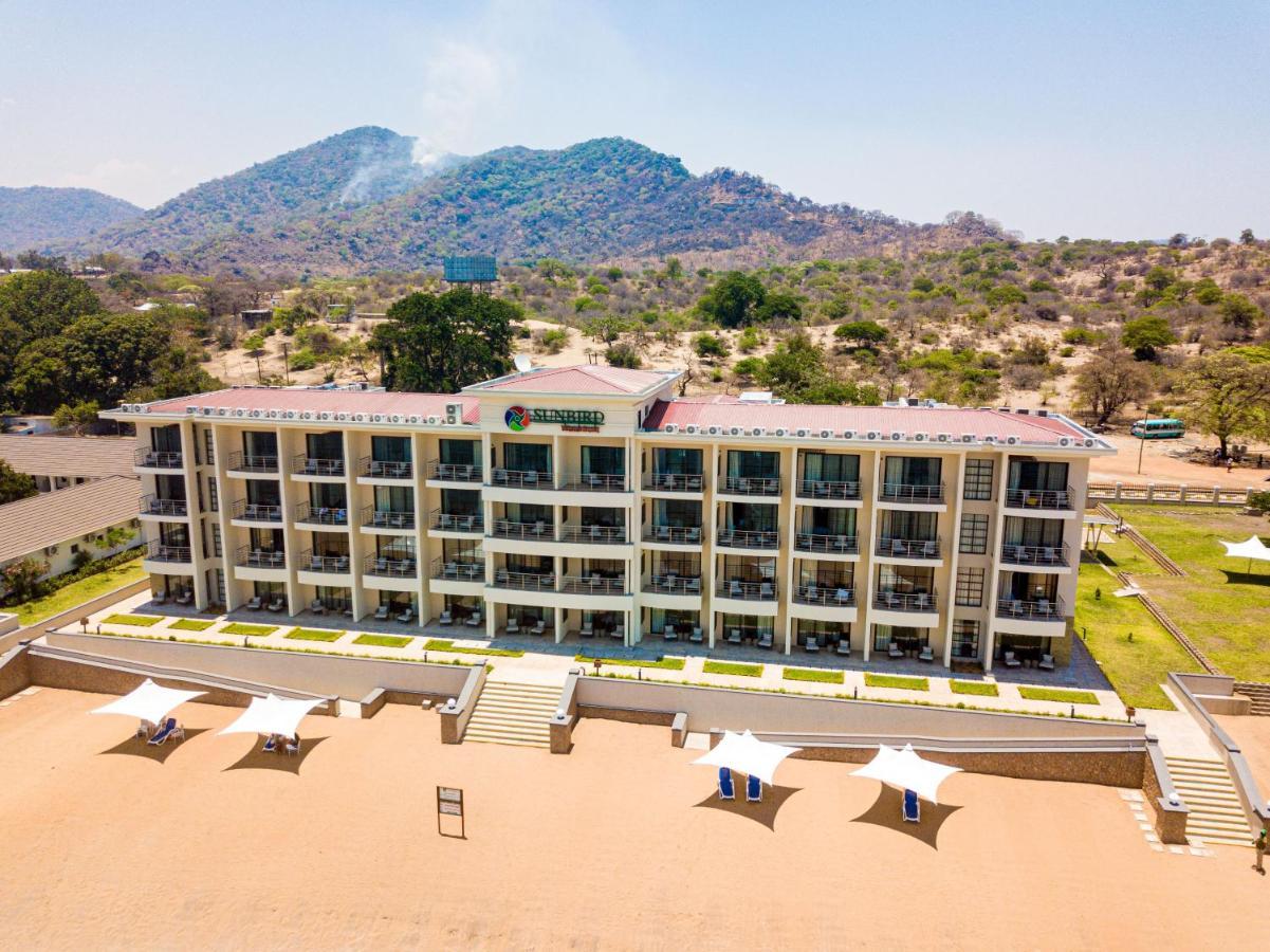 Hotel Sunbird Waterfront Salima Exterior foto